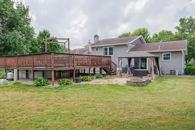520 Cottonwood Drive, Salem, IL 62881 - Photo 2