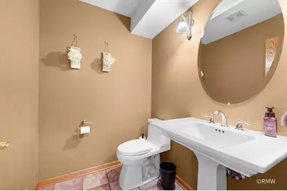 327 Miner Street, Bensenville, IL 60106 - Photo 14