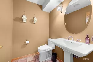 327 Miner St, Bensenville, IL 60106 - Photo 14