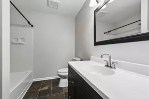 53 Braxton Ln, Aurora, IL 60504 - Photo 8