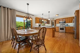 1239 Yorkshire Dr S, Sycamore, IL 60178 - Photo 12