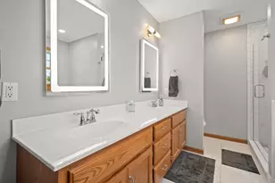 1239 Yorkshire Dr S, Sycamore, IL 60178 - Photo 22