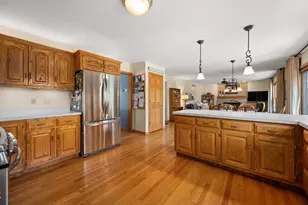1239 Yorkshire Dr S, Sycamore, IL 60178 - Photo 14