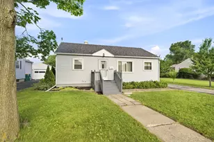 119 Park Dr, Joliet, IL 60436 - Photo 2