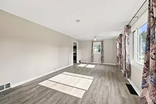 119 Park Dr, Joliet, IL 60436 - Photo 6