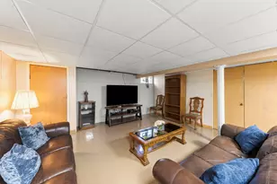 261 S Mayfair Pl, Chicago Heights, IL 60411 - Photo 16