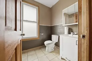 1502 E 4th St, Sterling, IL 60181 - Photo 6