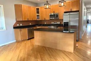 1327 W Walton St, Chicago, IL 60642 - Photo 12