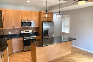 1327 W Walton St, Chicago, IL 60642 - Photo 8