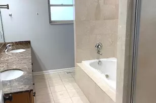 1327 W Walton St, Chicago, IL 60642 - Photo 26