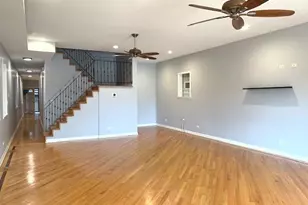 1327 W Walton St, Chicago, IL 60642 - Photo 2