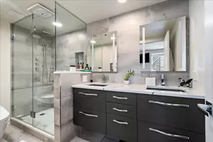 161 E Chicago Ave, Chicago, IL 60611 - Photo 20