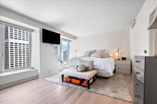 161 E Chicago Ave, Chicago, IL 60611 - Photo 18
