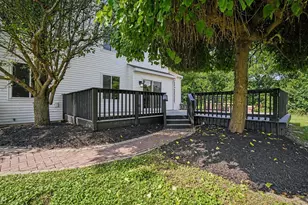 601 Carnation Dr, Oswego, IL 60543 - Photo 24