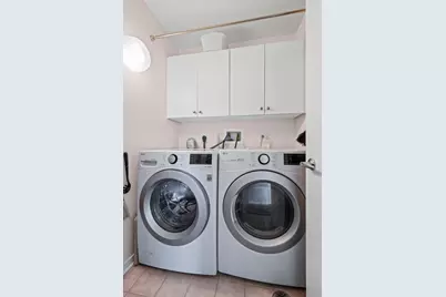 807 Davis Street #2212, Evanston, IL 60201 - Photo 16