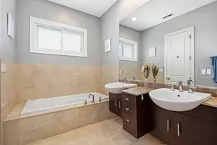 2642 W Chicago Ave, Chicago, IL 60622 - Photo 14