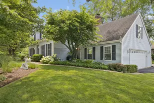 102 Azalea Rd, Frankfort, IL 60423 - Photo 2