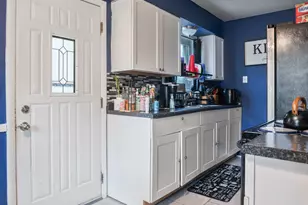 18W133 Kirkland Ln, Villa Park, IL 60181 - Photo 8