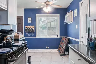 18W133 Kirkland Ln, Villa Park, IL 60181 - Photo 6