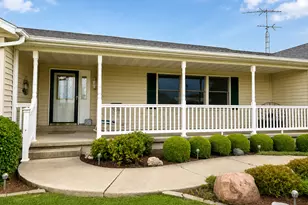 2930 N 1200 East Rd, Clifton, IL 60927 - Photo 4