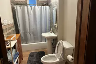 441 E 42nd St, Chicago, IL 60653 - Photo 22