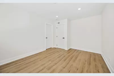 10217 Dearlove Road #101, Glenview, IL 60025 - Photo 12