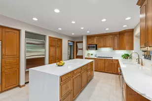 15 Shoreside Dr, South Barrington, IL 60010 - Photo 8