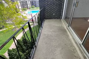 10125 Cherry Pkwy, Skokie, IL 60076 - Photo 16