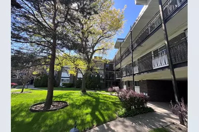 10125 Cherry Parkway #203, Skokie, IL 60076 - Photo 2