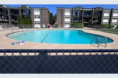 10125 Cherry Parkway #203, Skokie, IL 60076 - Photo 20