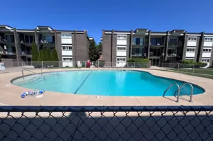 10125 Cherry Pkwy, Skokie, IL 60076 - Photo 20