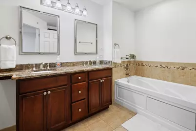 6347 Hennings Court, Morton Grove, IL 60053 - Photo 14