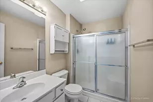 1058 E Danbury Dr, Cary, IL 60013 - Photo 24
