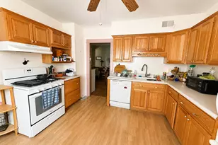 39 Park St, Oswego, IL 60543 - Photo 4