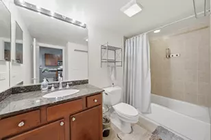 1111 W 14th Pl, Chicago, IL 60608 - Photo 14