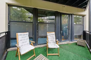 1111 W 14th Pl, Chicago, IL 60608 - Photo 22