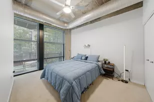 1111 W 14th Pl, Chicago, IL 60608 - Photo 16