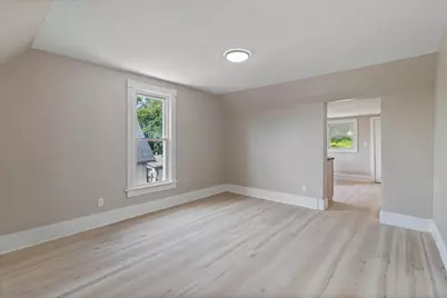 649 Wellington Avenue, Elgin, IL 60120 - Photo 24