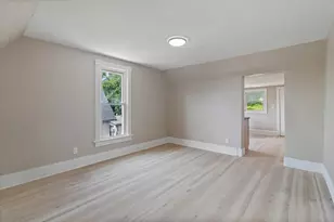 649 Wellington Ave, Elgin, IL 60120 - Photo 24