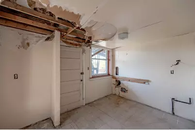 1427 E 66th Place, Chicago, IL 60637 - Photo 32