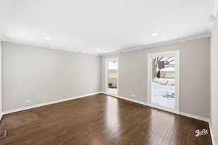 1005 Cooper Ct, Buffalo Grove, IL 60089 - Photo 2