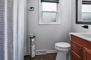 17206 Highland Ave, Hazel Crest, IL 60429 - Photo 6