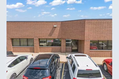 241 Oswalt Avenue #241, Batavia, IL 60510 - Photo 2