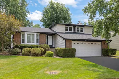 597 Piccadilly Lane, Bolingbrook, IL 60440 - Photo 2