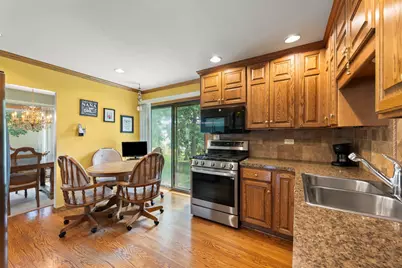 597 Piccadilly Lane, Bolingbrook, IL 60440 - Photo 8