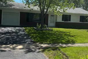 3915 Greenbay Dr, Hanover Park, IL 60133 - Photo 2