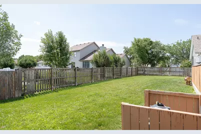 1221 Glen Mor Drive, Shorewood, IL 60404 - Photo 18