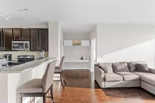 1901 S Calumet Ave, Chicago, IL 60616 - Photo 8