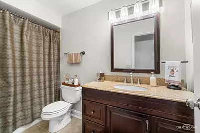 8409 Mending Wall Drive, Woodridge, IL 60517 - Photo 14