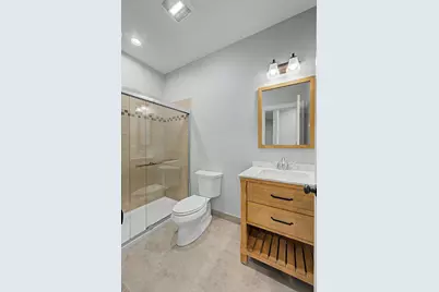 555 N Springfield Avenue, Chicago, IL 60624 - Photo 16